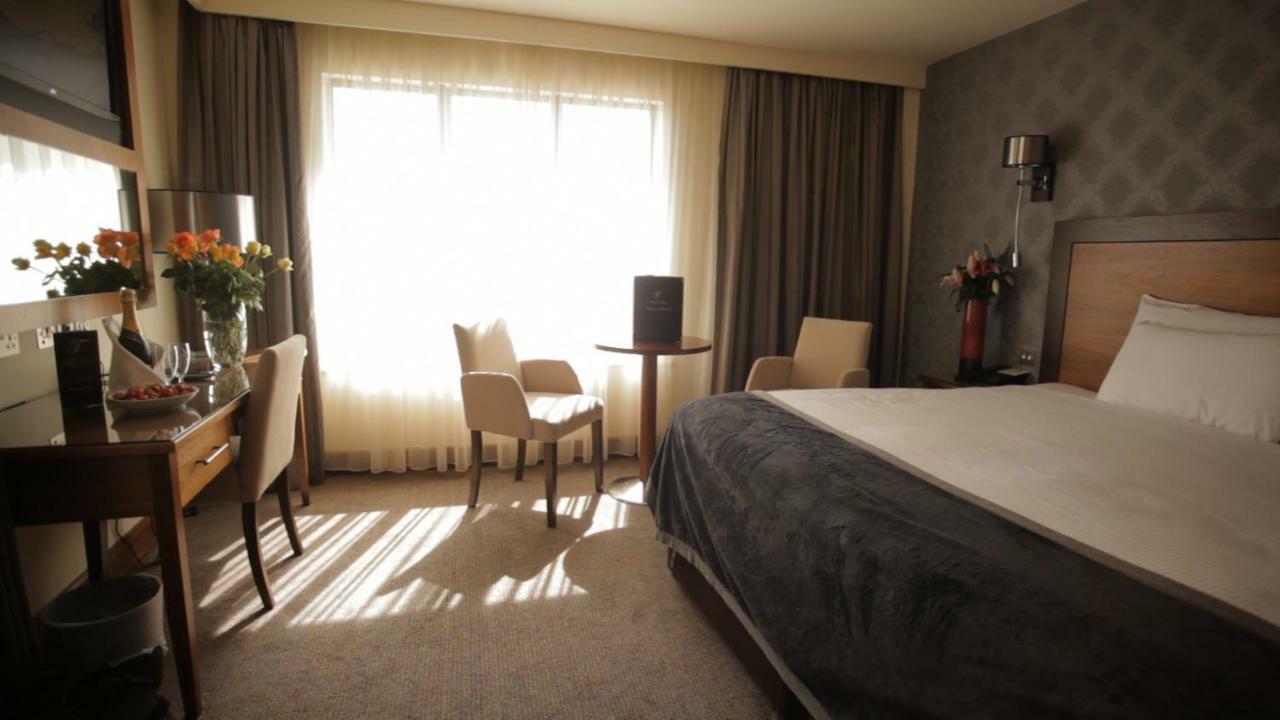 Treacys Hotel & Leisure Centre Γουότερφορντ Εξωτερικό φωτογραφία